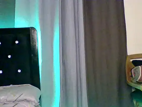 Unbarred_love webcam