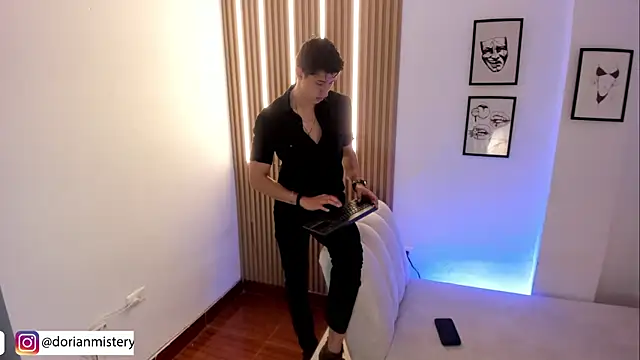 Dorianmistery2322_ webcam