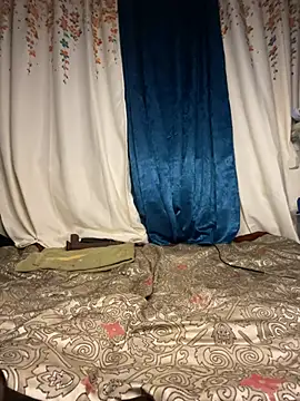 TheRealOshunQueen webcam