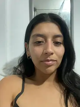 brittanydiaz (F young) - 4 fingers in pussy