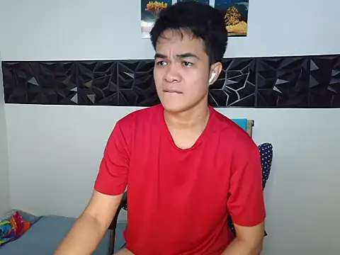 yourmikexxx (Ask my age) - LETS PLAY AND CUM