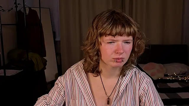 VioletDesiree webcam