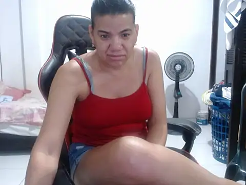 Adriana_0312 webcam