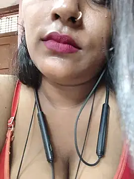 Jasmine_Januja live cam on StripChat