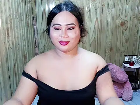 queen_staceyy live cam on StripChat