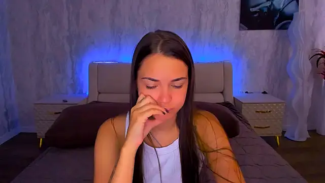 AlexaBarkley live cam on StripChat