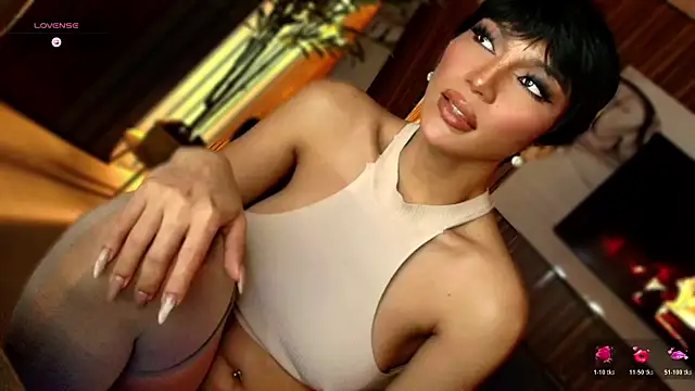 Maria_Manika webcam