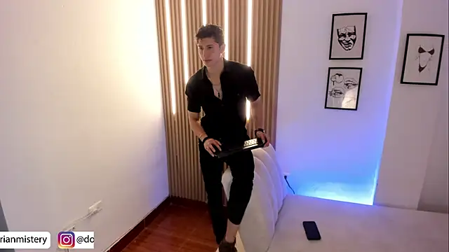 Dorianmistery2322_ webcam