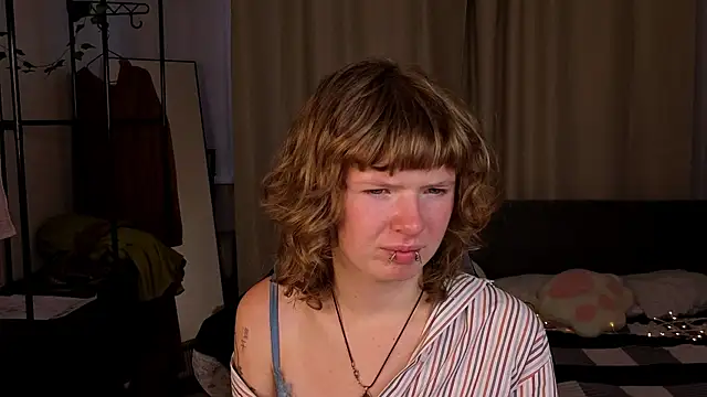 VioletDesiree webcam