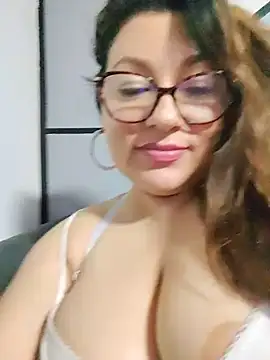 sakotodika live cam on StripChat