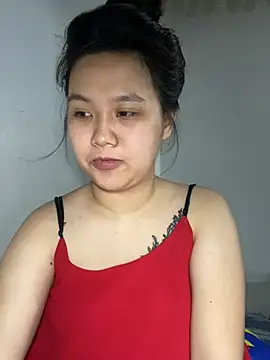 Almira6868 webcam