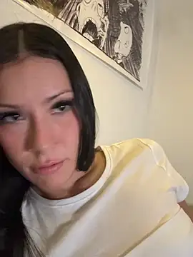 carmenbabyluv live cam on StripChat