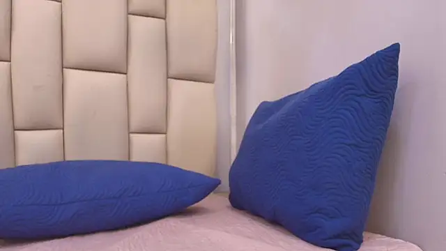 melany_roberts_ webcam