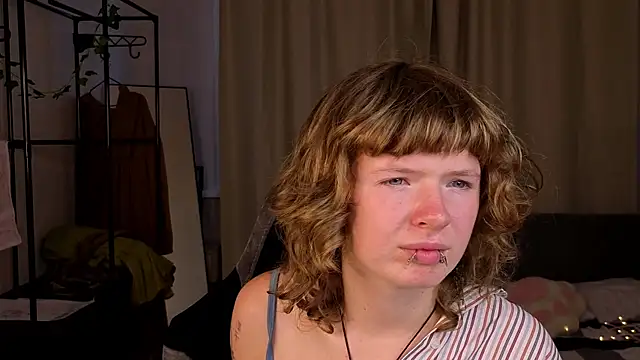 VioletDesiree webcam