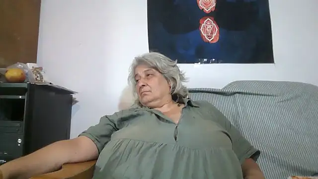 ExquisiteMature webcam