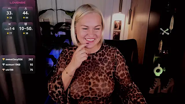YolandaKiss webcam