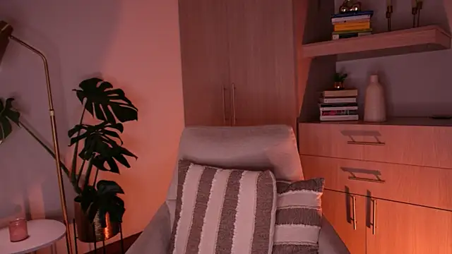 annie24_evans webcam