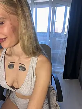 Luna_mp4 webcam