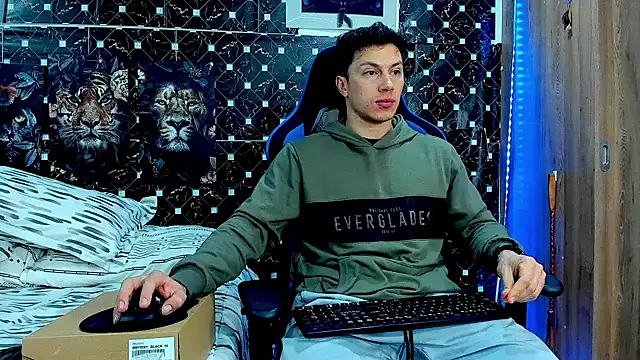 javiersexymann webcam