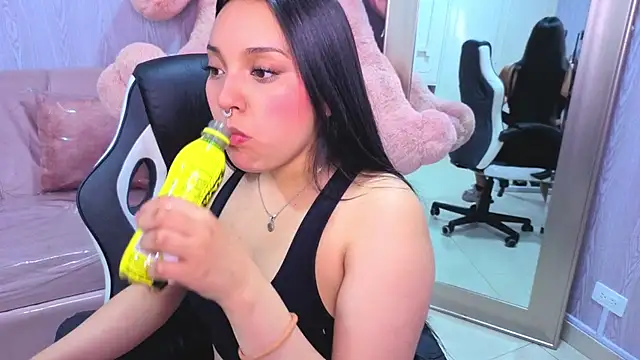 lia_harper_t webcam
