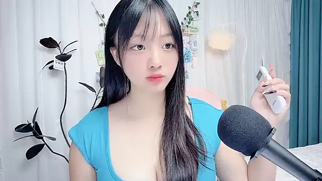 Winnie666999 webcam
