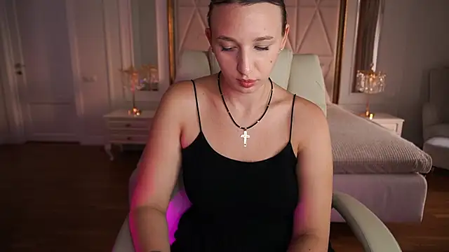 LioraFox webcam