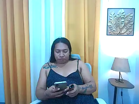ellah_morenax webcam