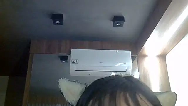 SkinnyKitten webcam