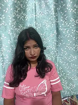 Priyaa_1433