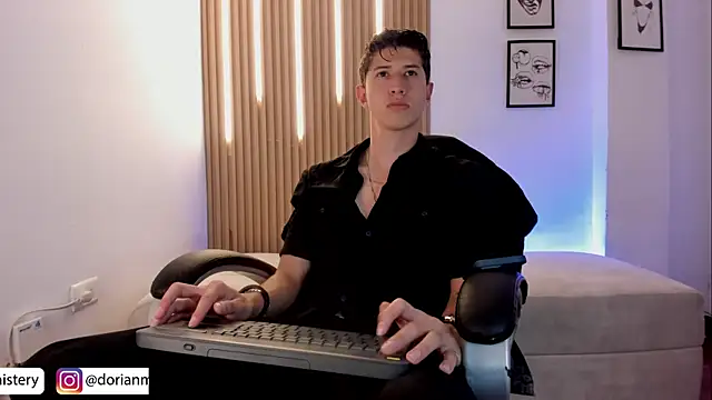 dorianmistery2322_ (M young) - SHOW CUM 💦🎄🔥