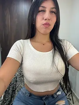 miajones21 (F young) - 🤷‍♀make me wet 😏🤷‍♀️