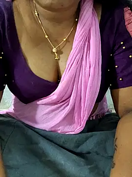 MaaliiiPonuTamil webcam