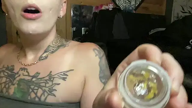 TeenyDoll webcam