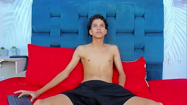 latinprince_ - LatinPrince_'s free webcam - UK Sex Cams