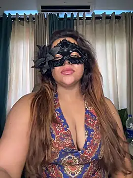 Zaralanson live cam on StripChat