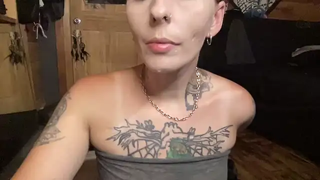 TeenyDoll webcam