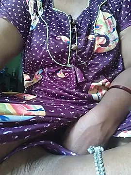 Tamilselviroja- live cam on StripChat