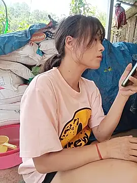 Linda-yiyi webcam