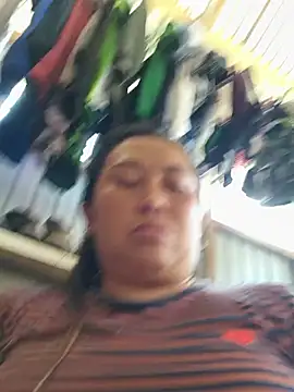 Laiskie_33 webcam