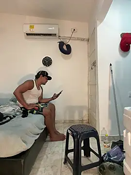 bigdick211292 webcam