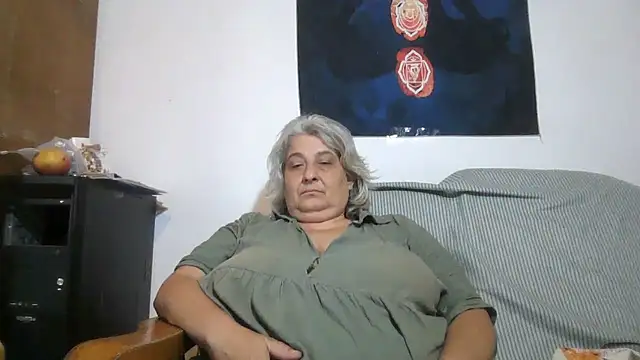 ExquisiteMature webcam