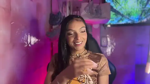 Skye_Moore webcam