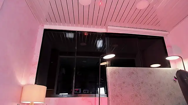 JESSI_NAOMI webcam