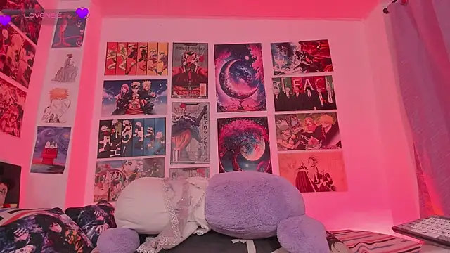 MissCurvyTop webcam