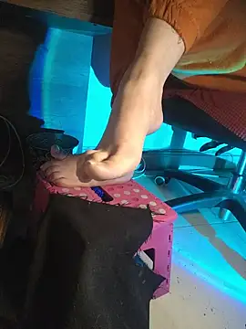Miss_Carmilla webcam