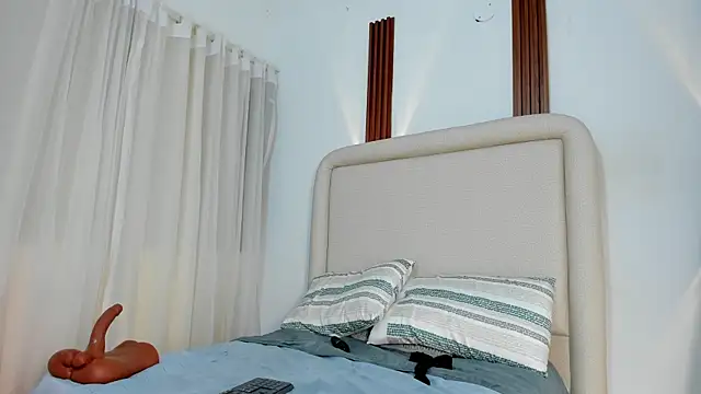 KatieBoison webcam