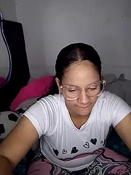 cieloo_777 webcam