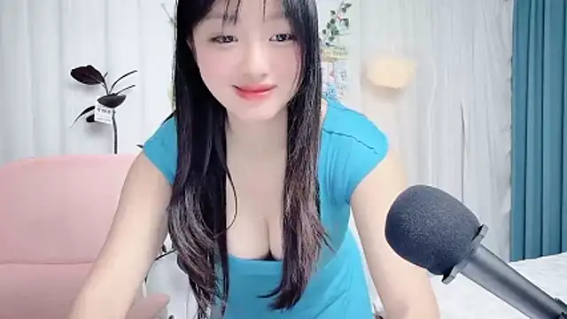 Winnie666999 webcam