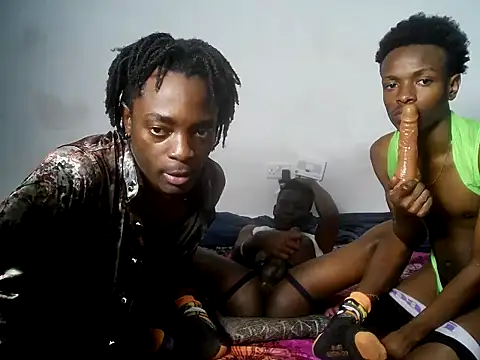 threemanias webcam