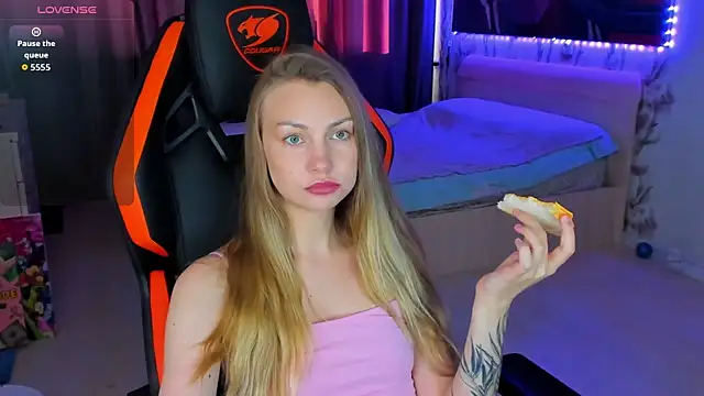 BiMolly webcam